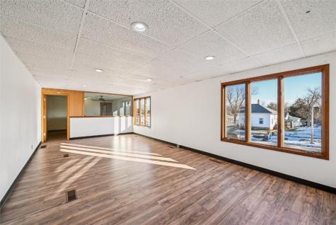 755 9th Avenue Marion IA 52302