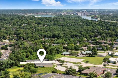 4050 River Center Court NE Cedar Rapids IA 52402