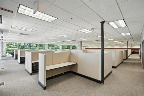 4050 River Center Court NE Cedar Rapids IA 52402