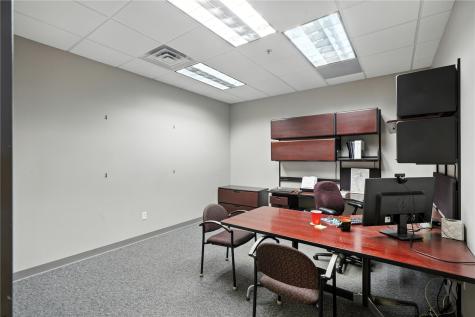 4050 River Center Court NE Cedar Rapids IA 52402