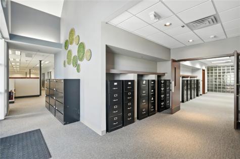 4050 River Center Court NE Cedar Rapids IA 52402