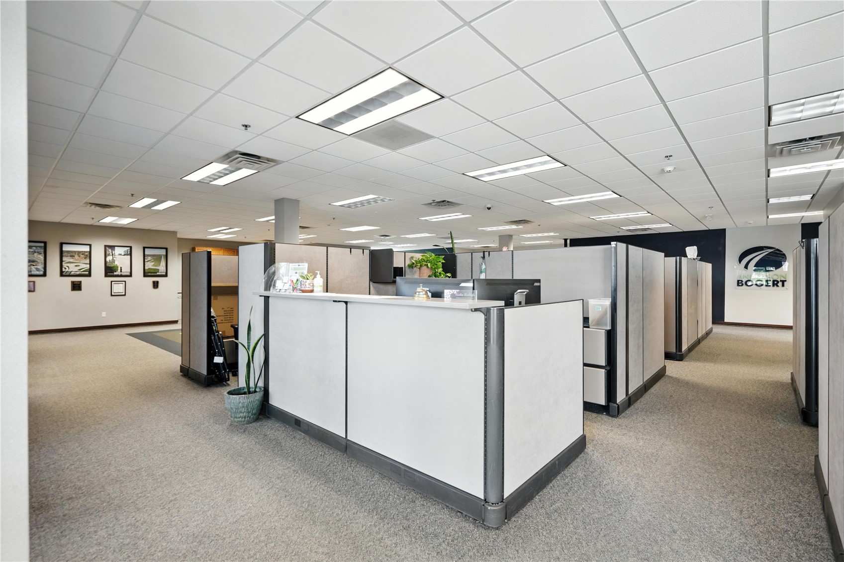 4050 River Center Court NE Cedar Rapids IA 52402