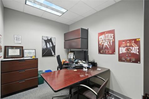 4050 River Center Court NE Cedar Rapids IA 52402