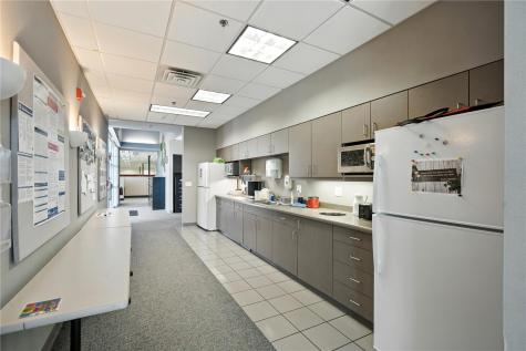 4050 River Center Court NE Cedar Rapids IA 52402