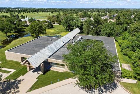 4050 River Center Court NE Cedar Rapids IA 52402