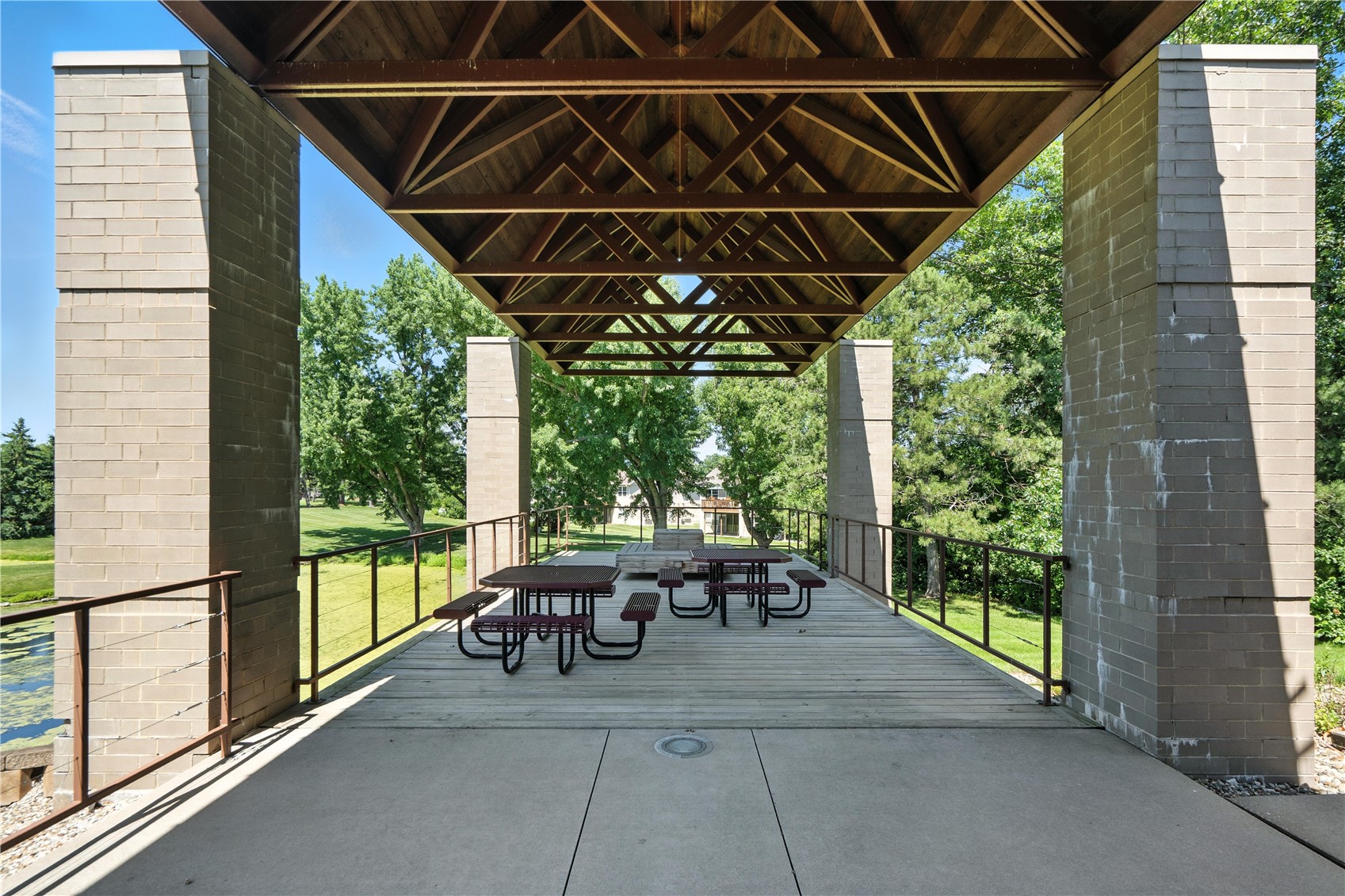 4050 River Center Court NE Cedar Rapids IA 52402