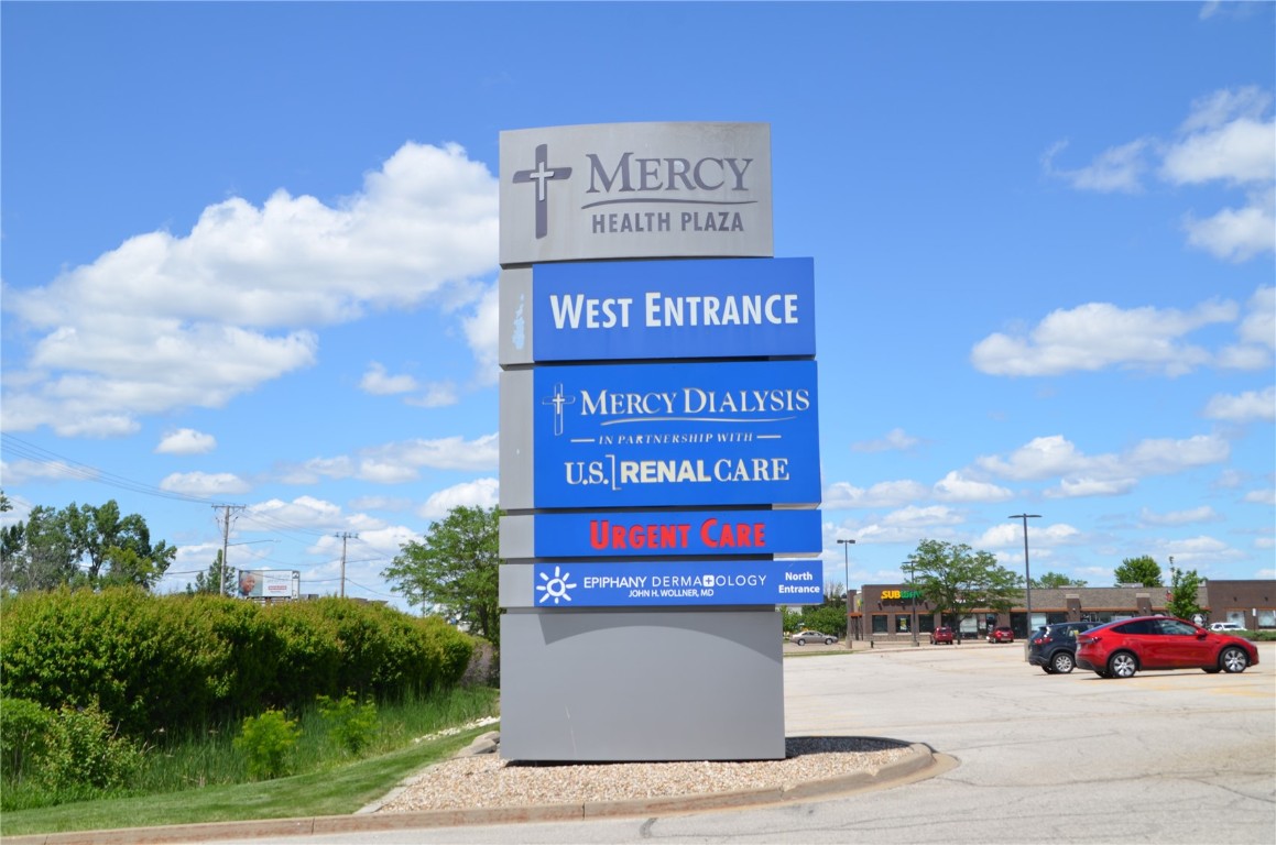 5264 Council Street NE Cedar Rapids IA 52402