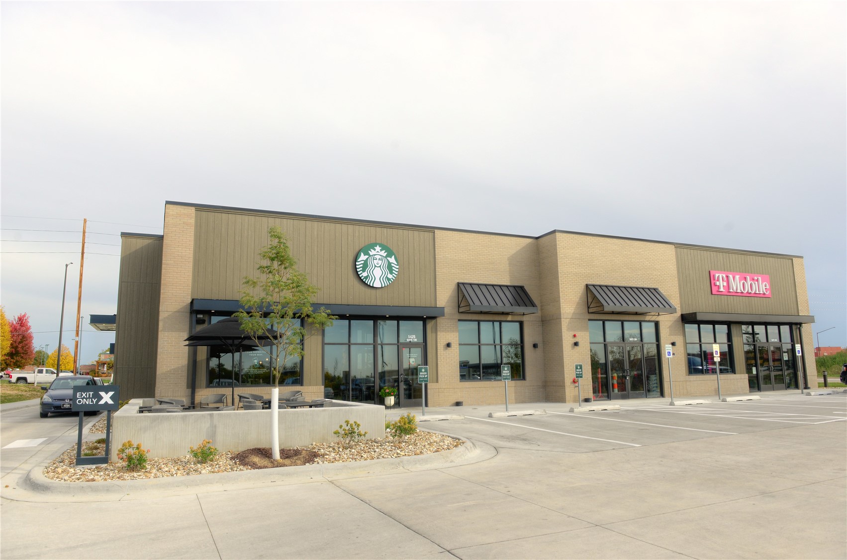 5425 Edgewood Road NE Cedar Rapids IA 52411