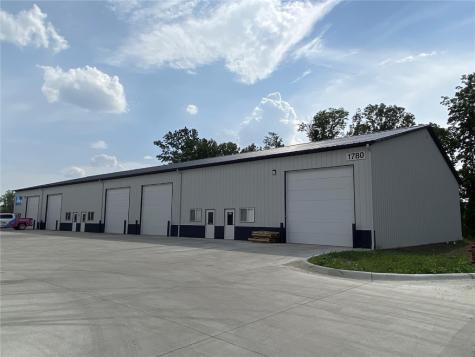 1780 Robins Road Hiawatha IA 52233