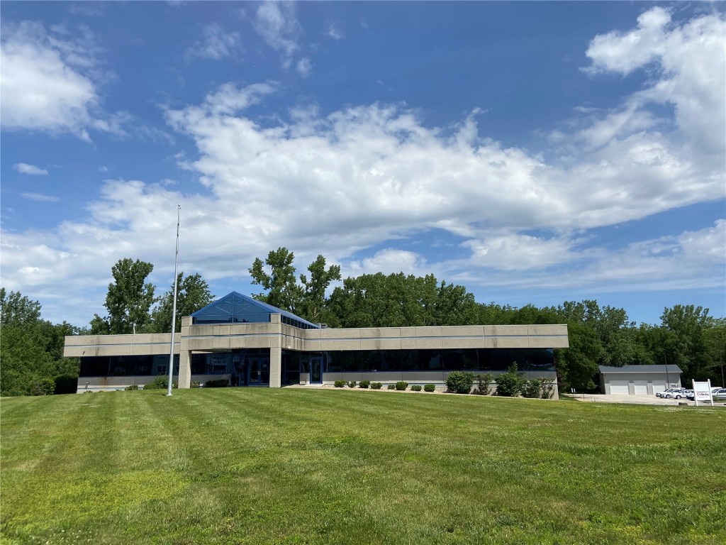 6300 Rockwell Drive NE Cedar Rapids IA 52402