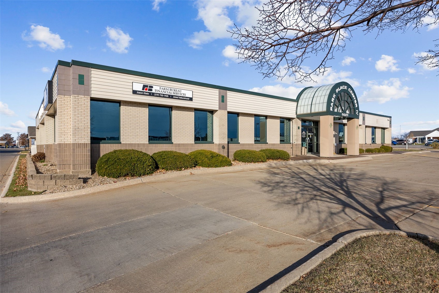 5021 Duffy Drive NE Cedar Rapids IA 52402