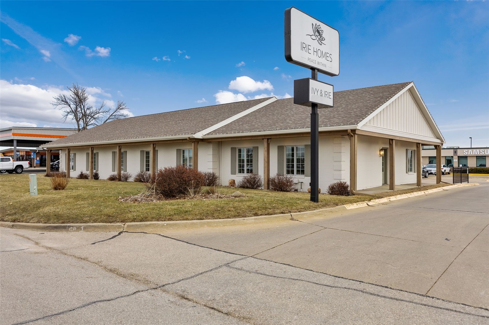 5020 Council Street NE Cedar Rapids IA 52402