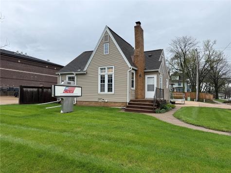1803 1st Avenue SE Cedar Rapids IA 52402