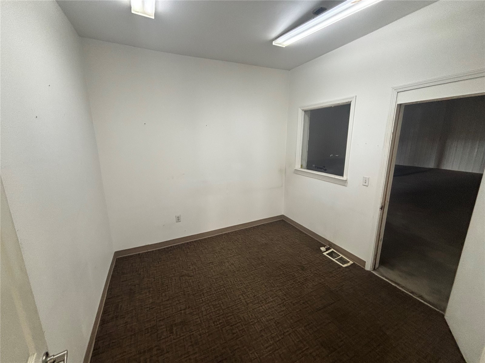 1814 E Avenue NE Cedar Rapids IA 52402