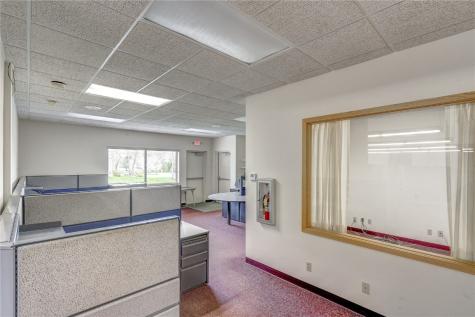 4001 River Ridge Drive NE Cedar Rapids IA 52402
