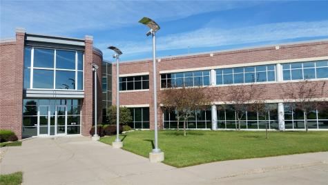 8710 Earhart Lane SW Cedar Rapids IA 52404