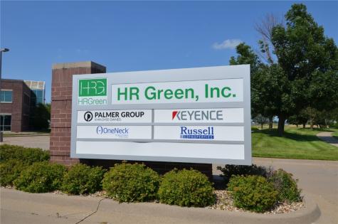 8710 Earhart Lane SW Cedar Rapids IA 52404