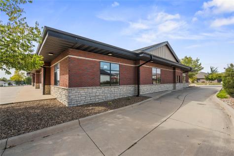 3645 Stone Creek Cedar Rapids IA 52404