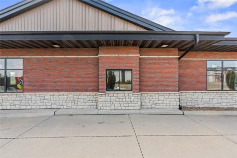 3645 Stone Creek Cedar Rapids IA 52404