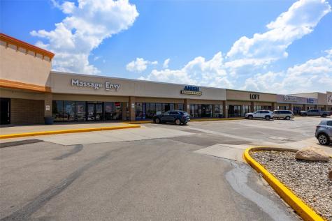 1420 Twixt Town Road Marion IA 52302