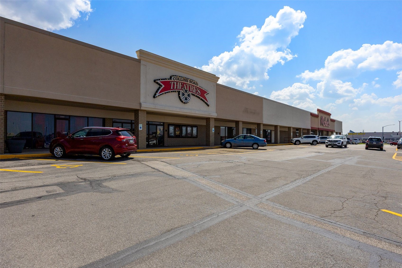 1420 Twixt Town Road Marion IA 52302