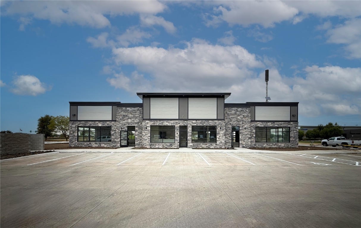 575 N Madison Avenue North Liberty IA 52317