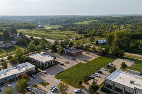 551 Westbury Road Iowa City IA 52245