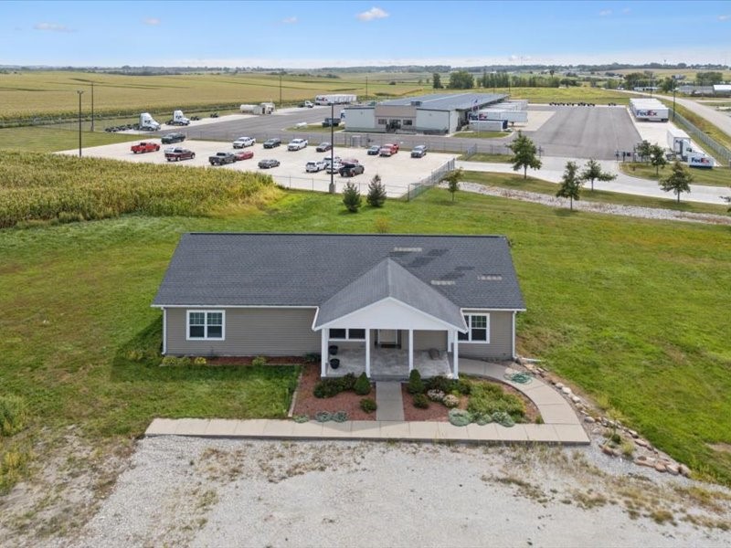 5358 Hutton Drive Urbana IA 52345