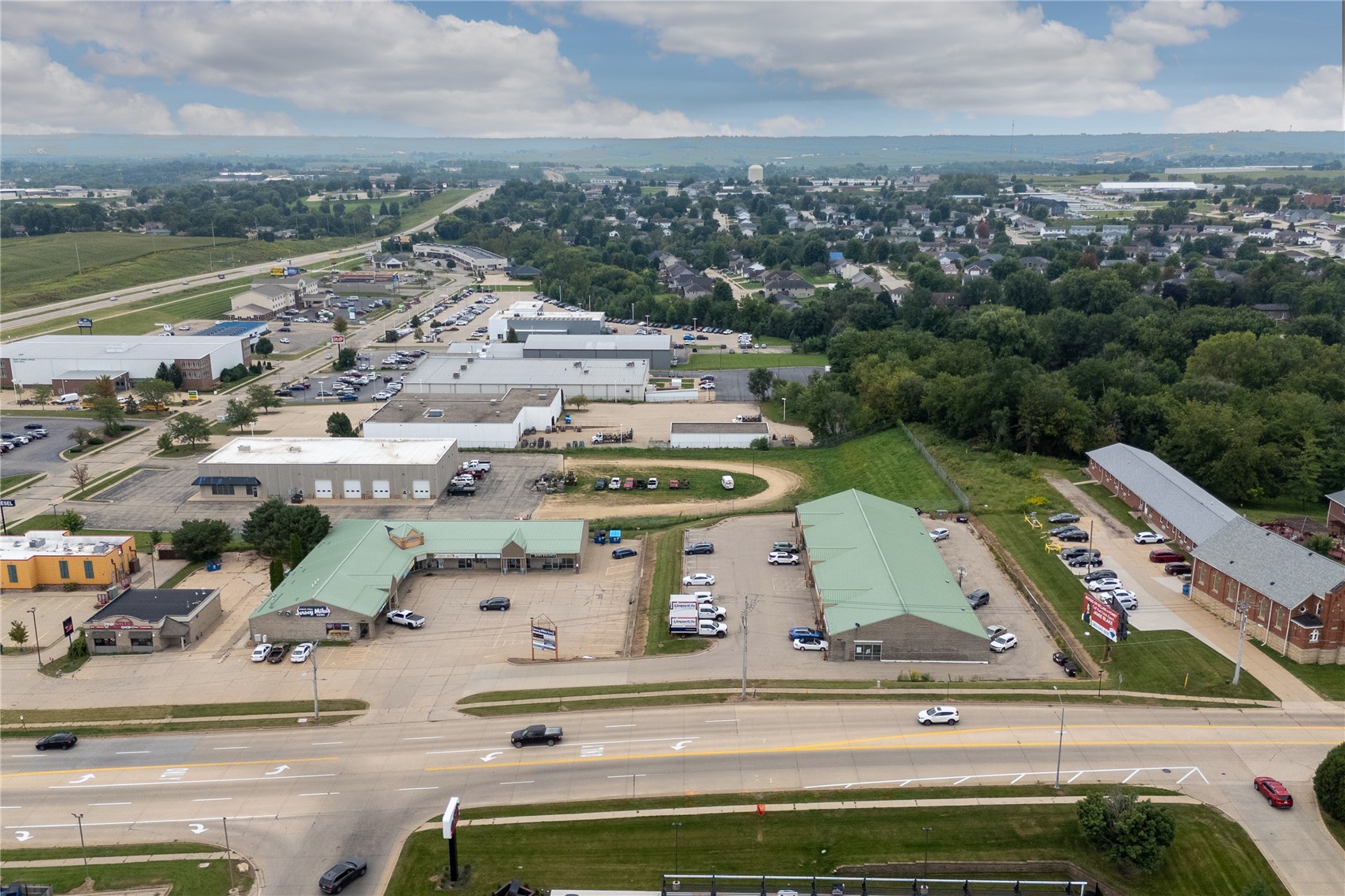 4855 & 4867 Asbury Road Dubuque IA 52002