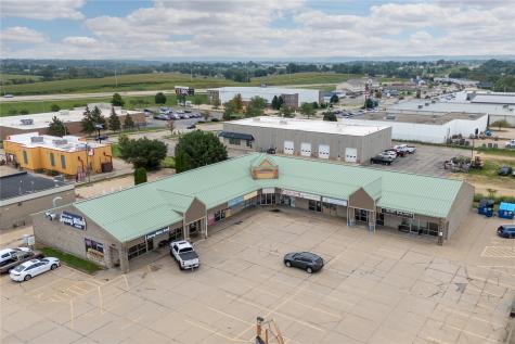 4855 & 4867 Asbury Road Dubuque IA 52002