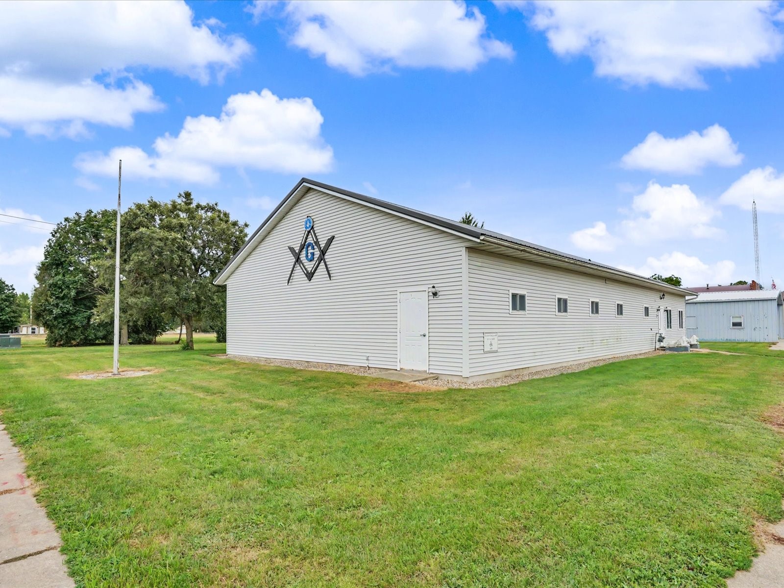 215 E Broadway Street Stanwood IA 52337