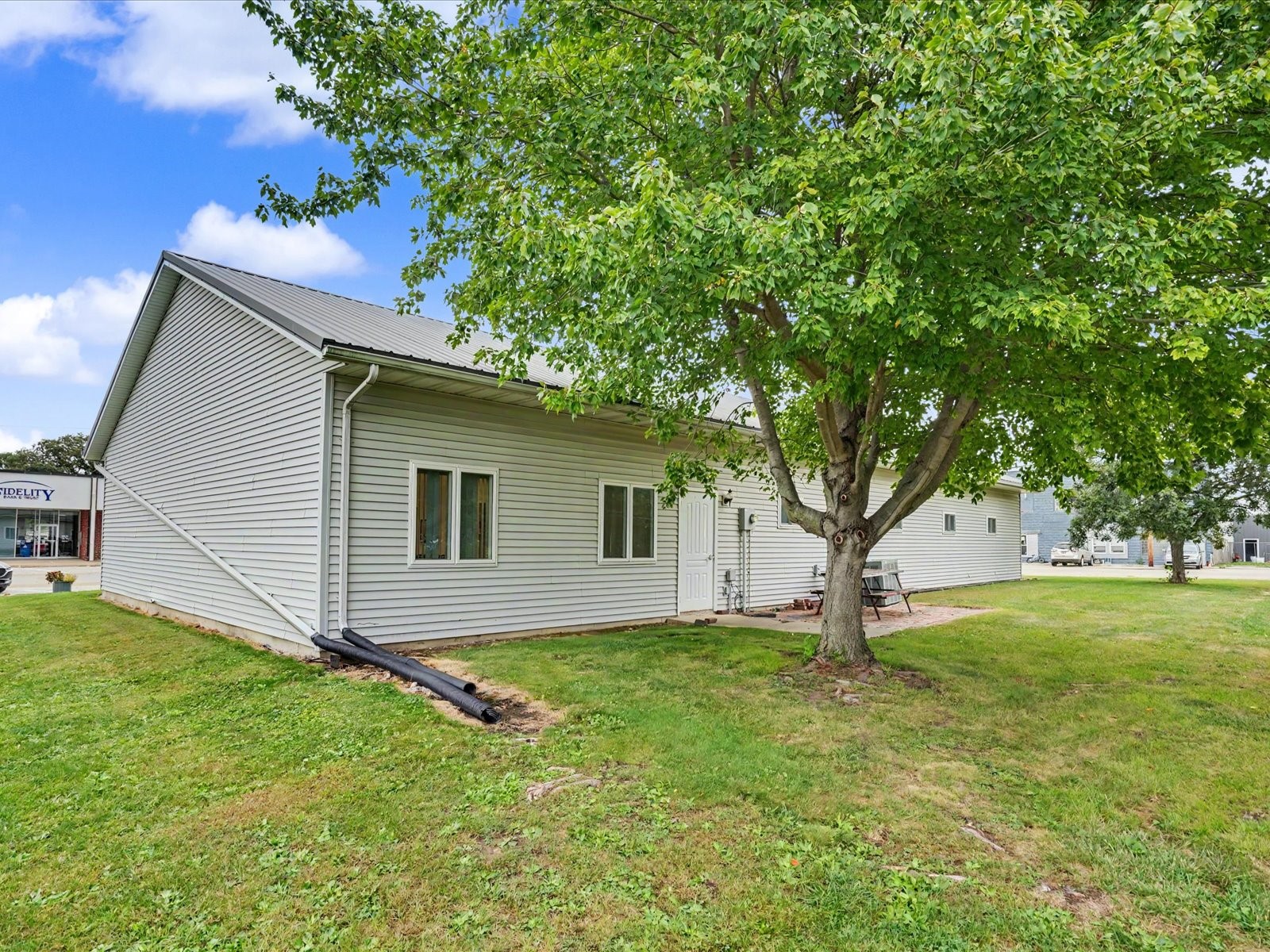 215 E Broadway Street Stanwood IA 52337