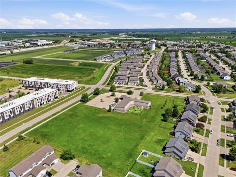 70 Kansas Avenue North Liberty IA 52317