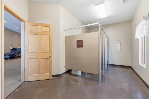 70 Kansas Avenue North Liberty IA 52317