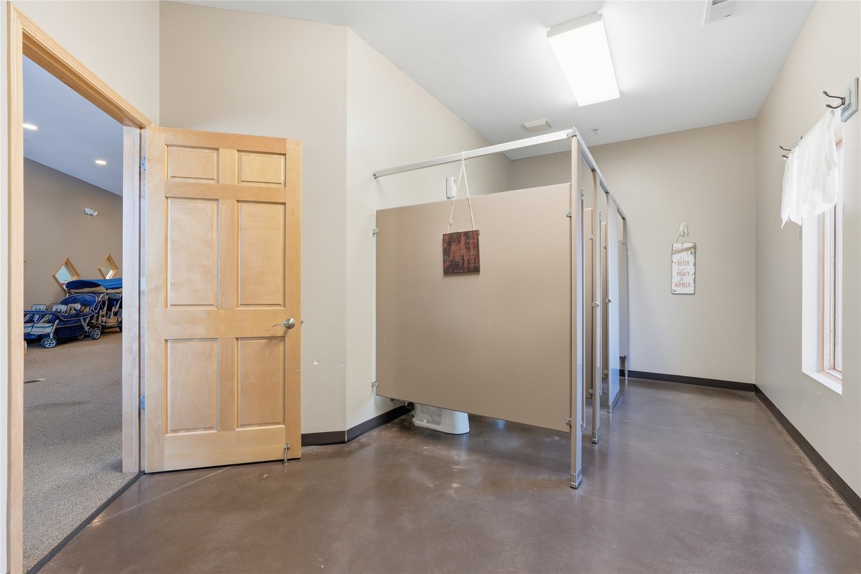 70 Kansas Avenue North Liberty IA 52317