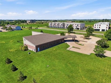70 Kansas Avenue North Liberty IA 52317