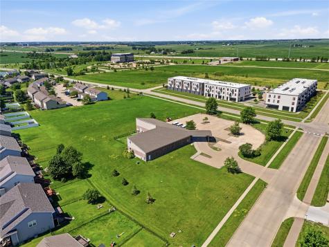 70 Kansas Avenue North Liberty IA 52317