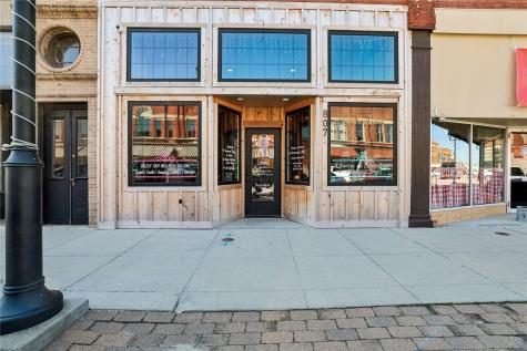 807 12th Street Belle Plaine IA 52208