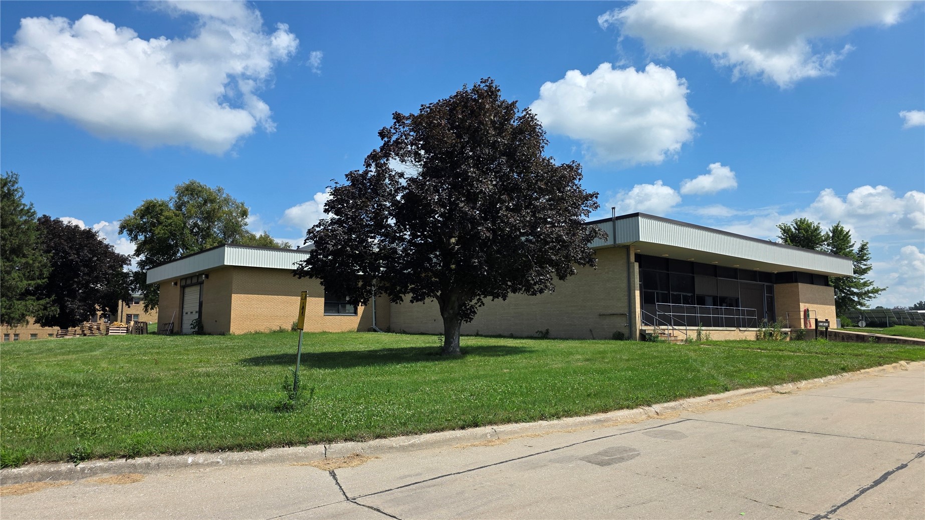 1002 G Avenue Vinton IA 52349