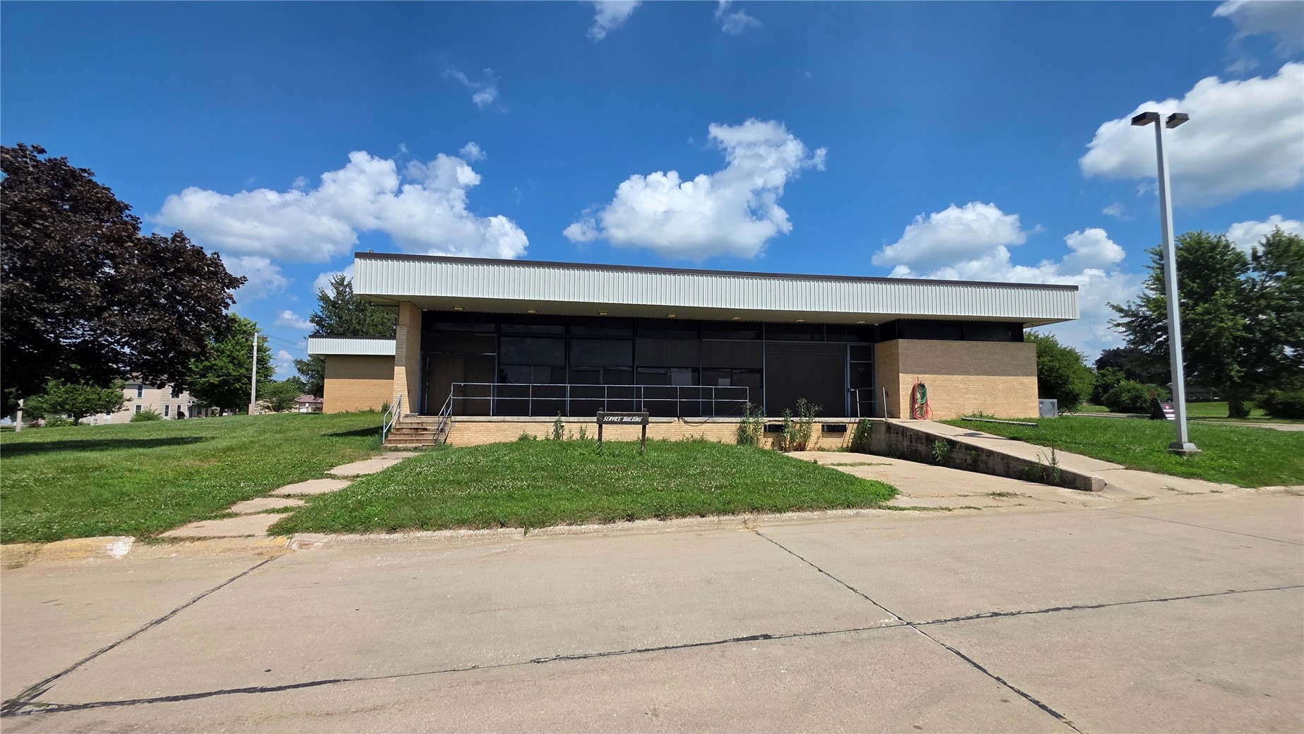 1002 G Avenue Vinton IA 52349
