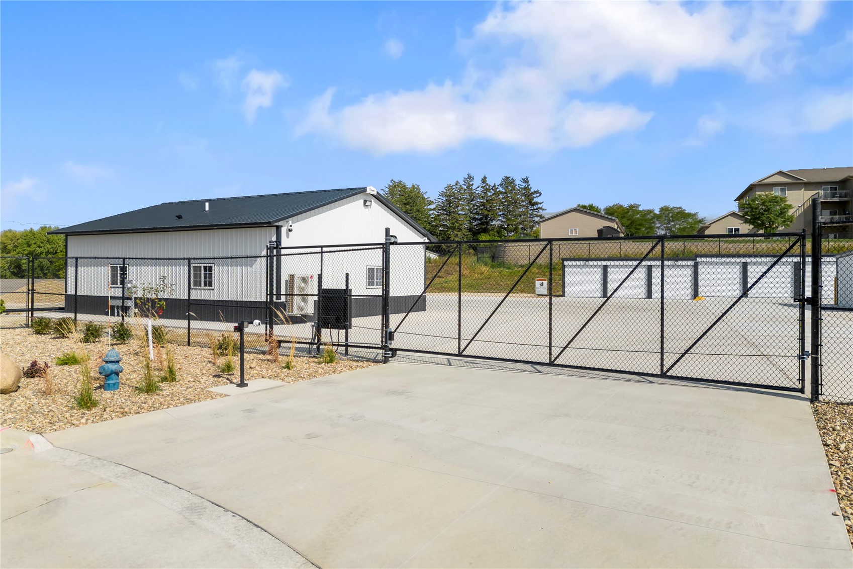 3556 Marnie Avenue Waterloo IA 50701