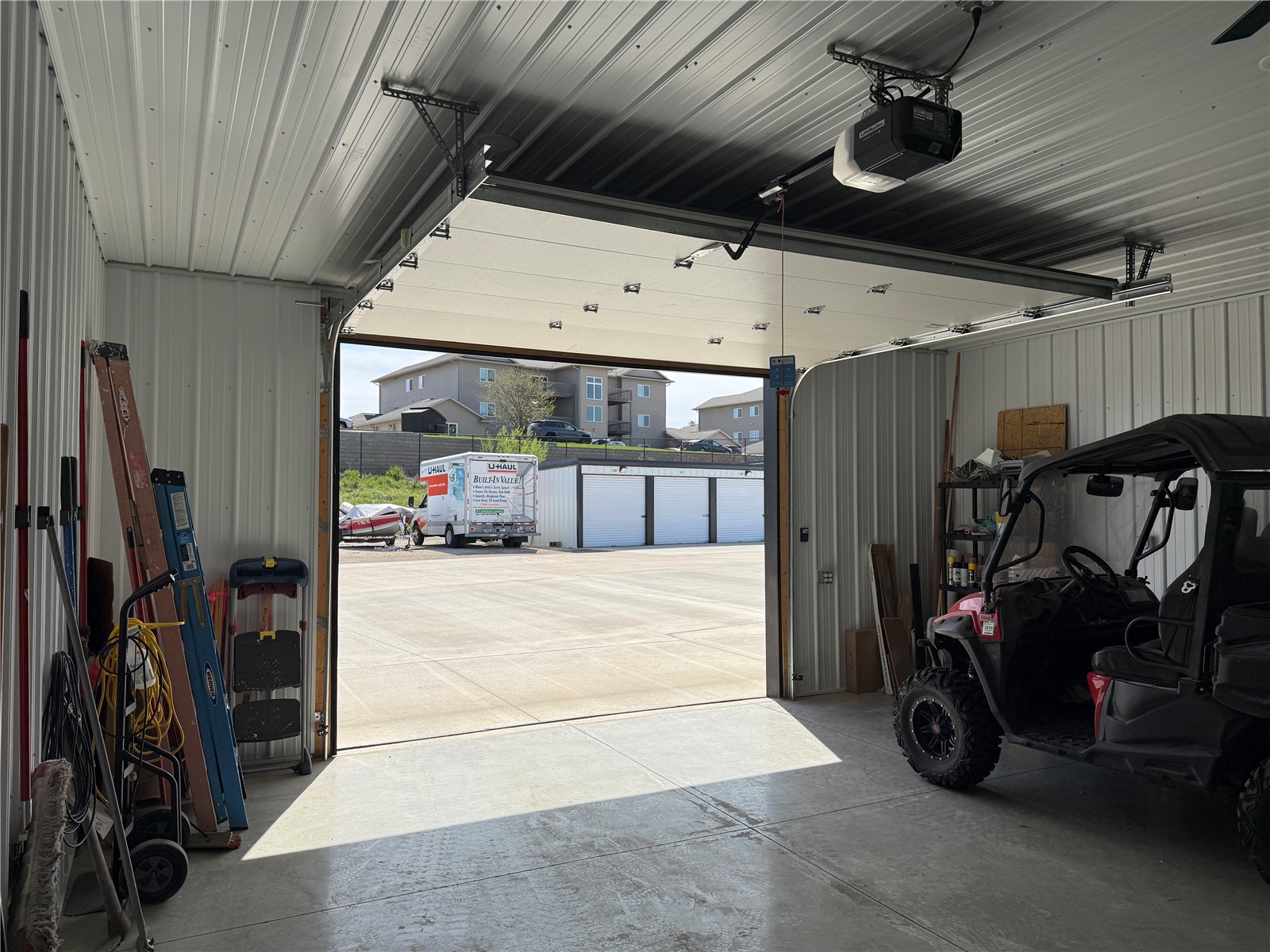 3556 Marnie Avenue Waterloo IA 50701