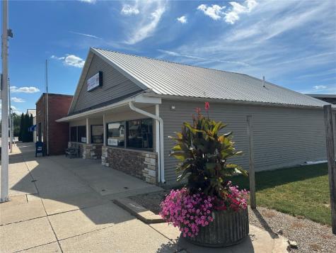 122 Main Street Van Horne IA 52326