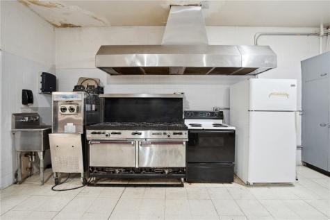 1202 10th Street SE Cedar Rapids IA 52401