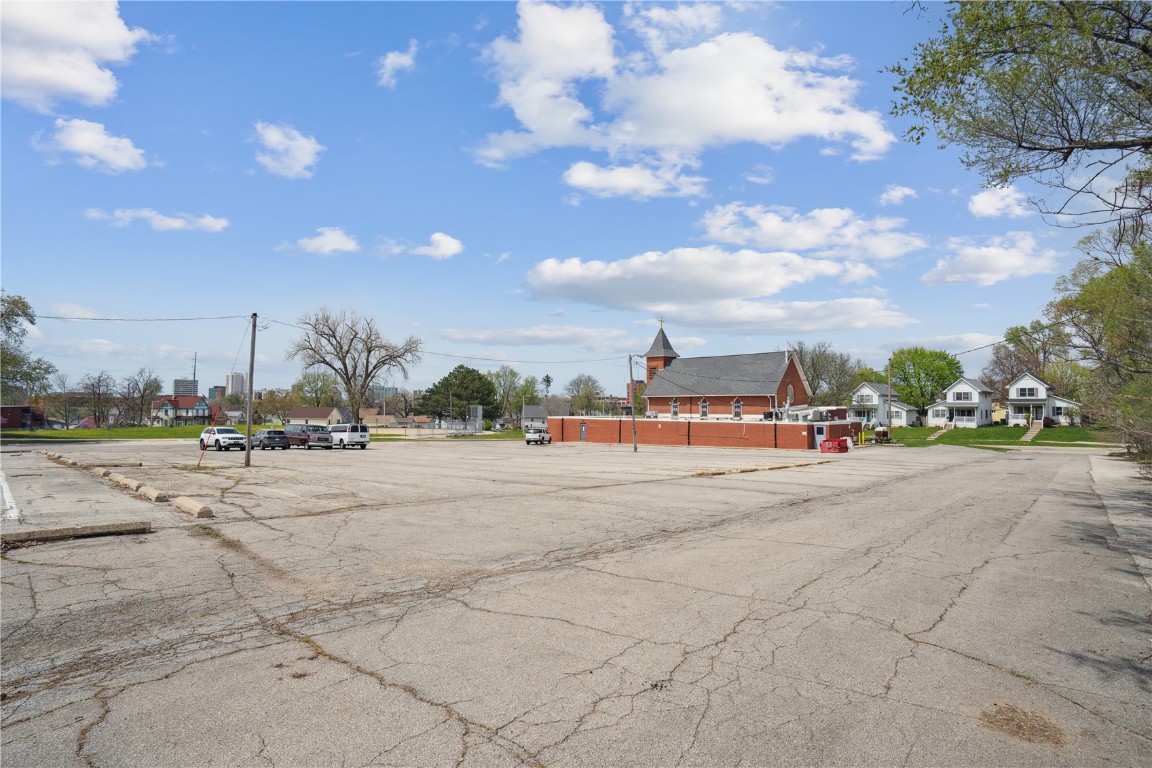 1202 10th Street SE Cedar Rapids IA 52401