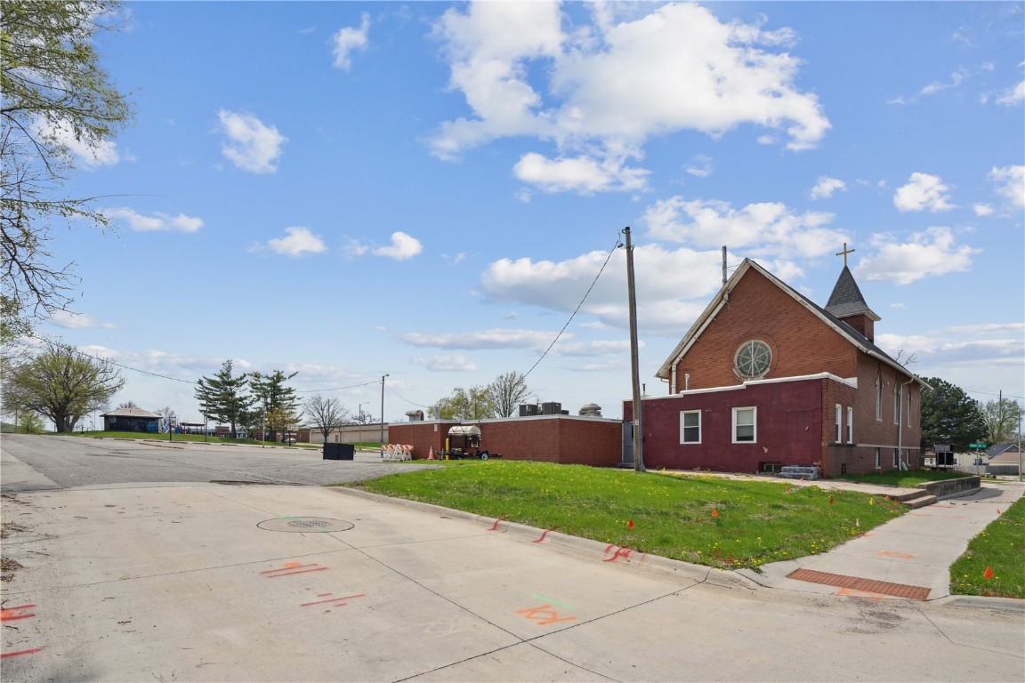 1202 10th Street SE Cedar Rapids IA 52401