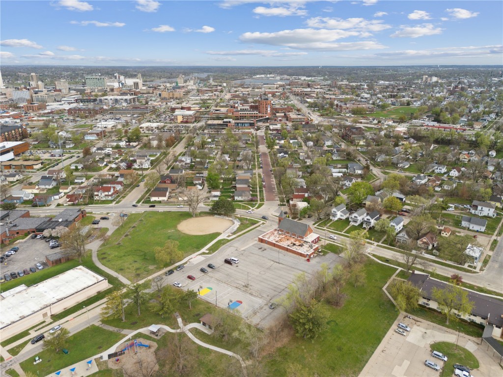 1202 10th Street SE Cedar Rapids IA 52401