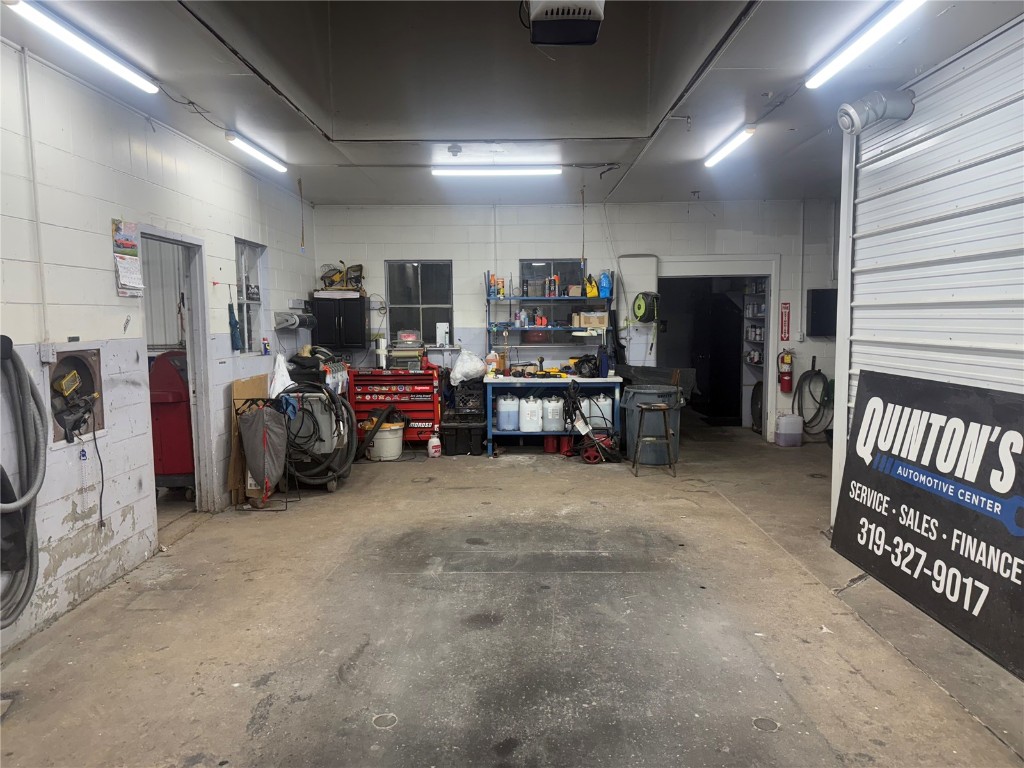 2343 Jamestown Avenue Independence IA 50644