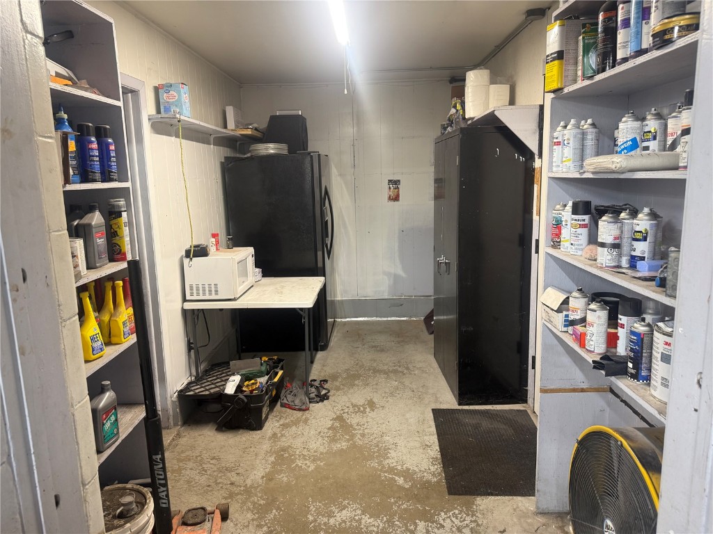 2343 Jamestown Avenue Independence IA 50644
