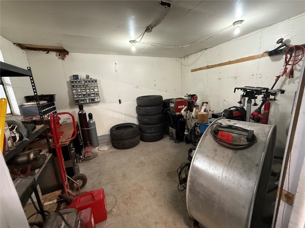 2343 Jamestown Avenue Independence IA 50644